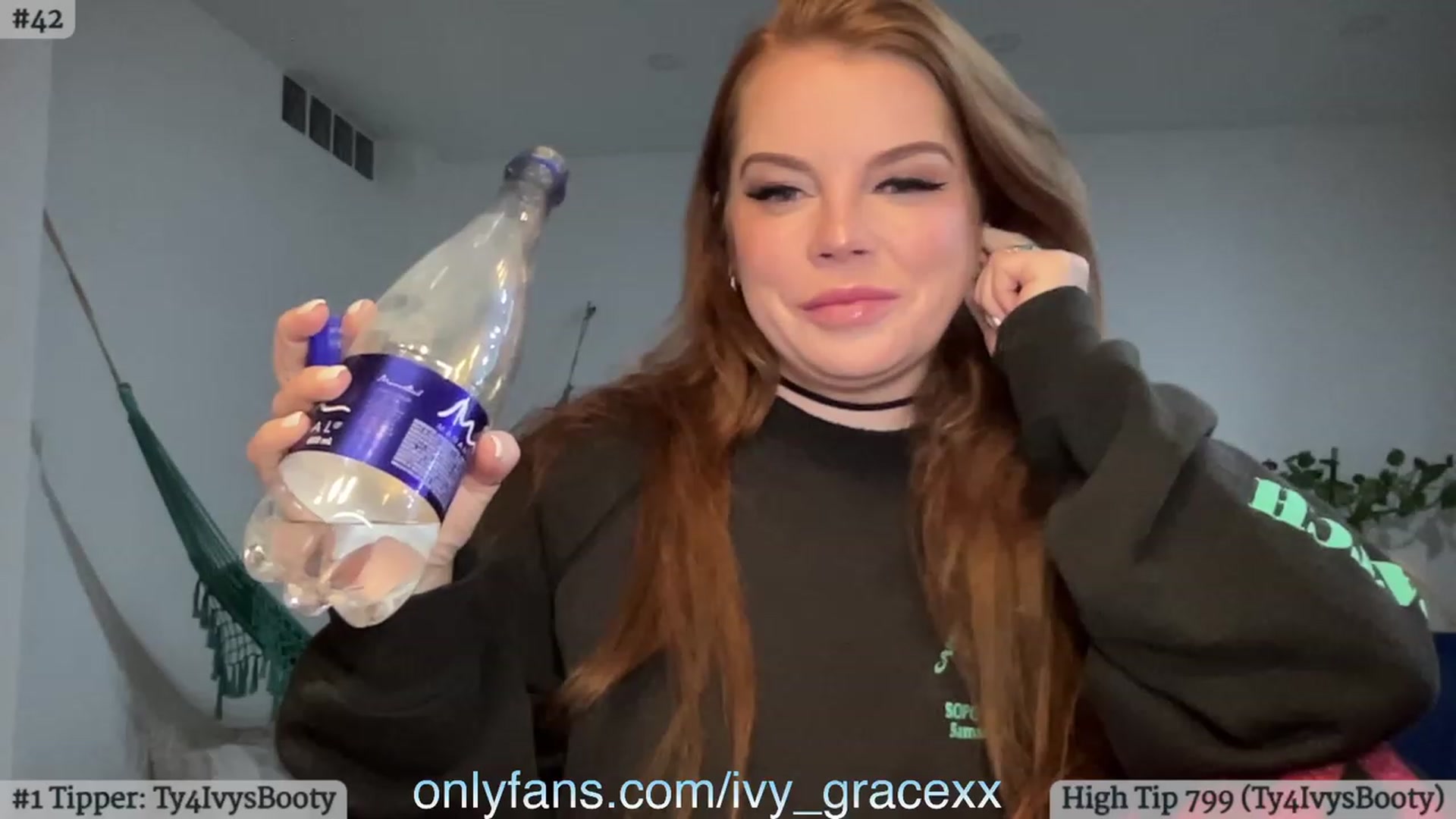 Gallery image thumbnail from IvyGrace's myfreecams stream on, 12/16/2023, 07:41 image 10 of 20