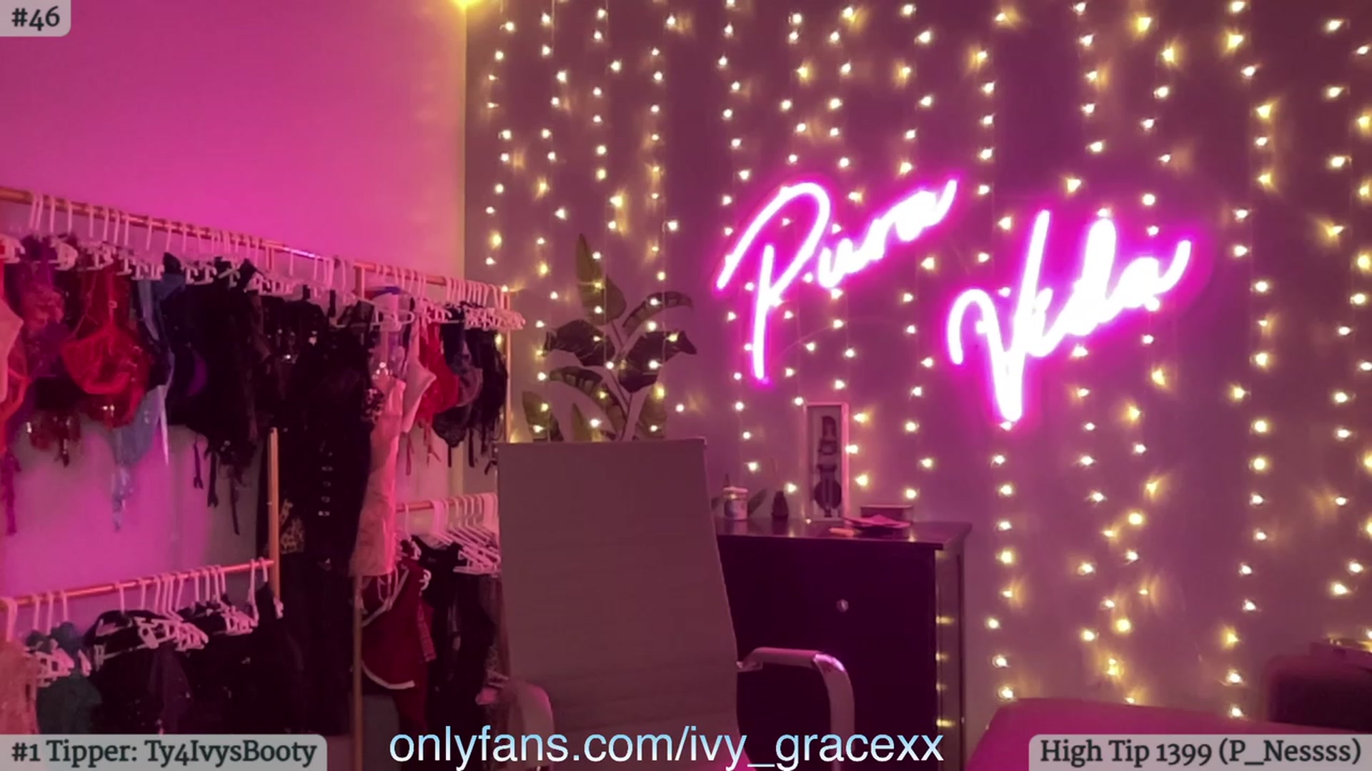 Gallery image thumbnail from IvyGrace's myfreecams stream on, 12/22/2023, 08:06 image 9 of 20
