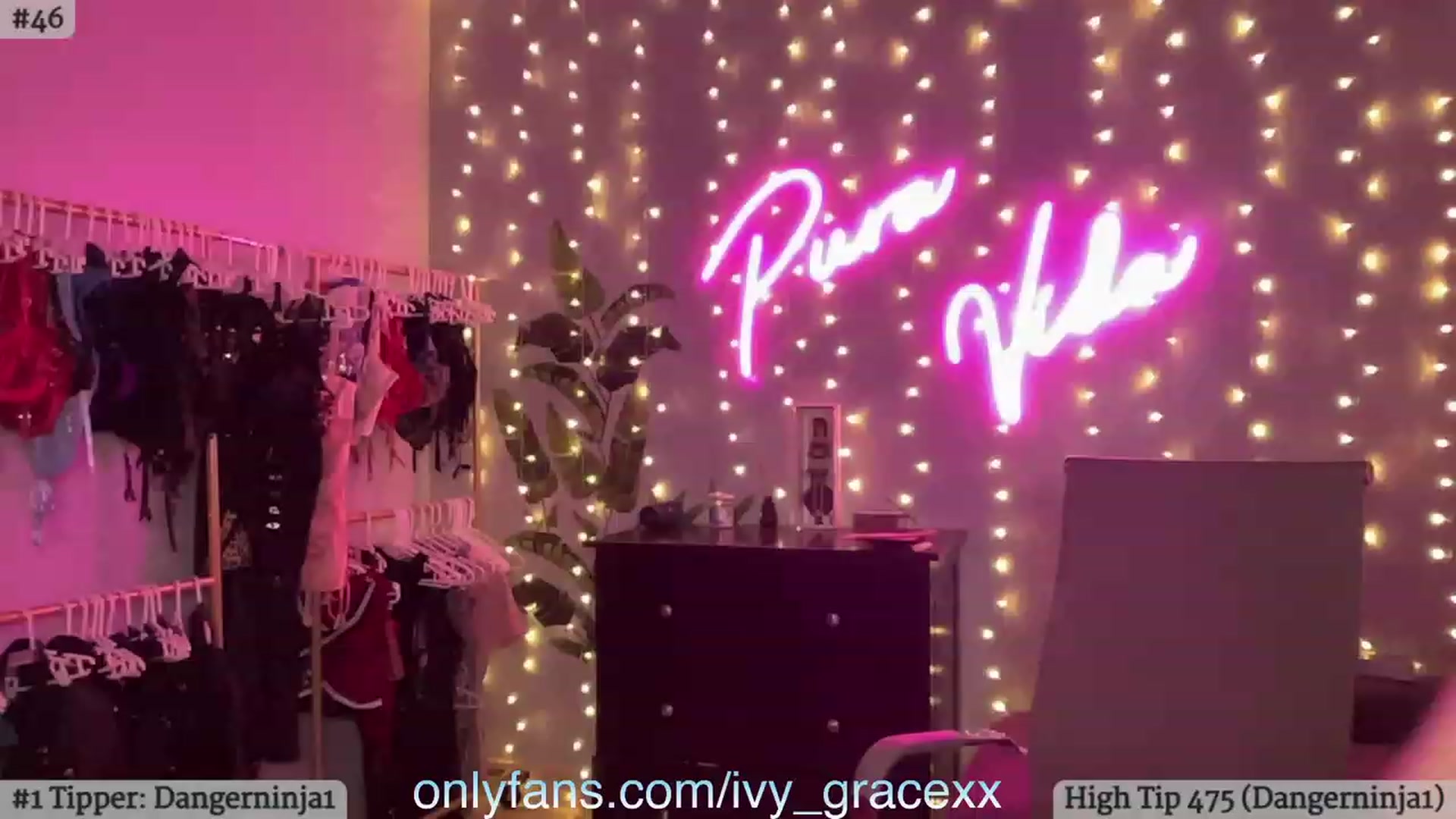 Gallery image thumbnail from IvyGrace's myfreecams stream on, 12/23/2023, 04:48 image 11 of 20
