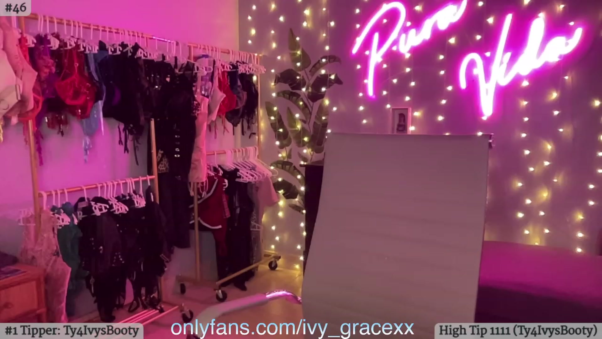 Gallery image thumbnail from IvyGrace's myfreecams stream on, 12/23/2023, 06:40 image 20 of 20