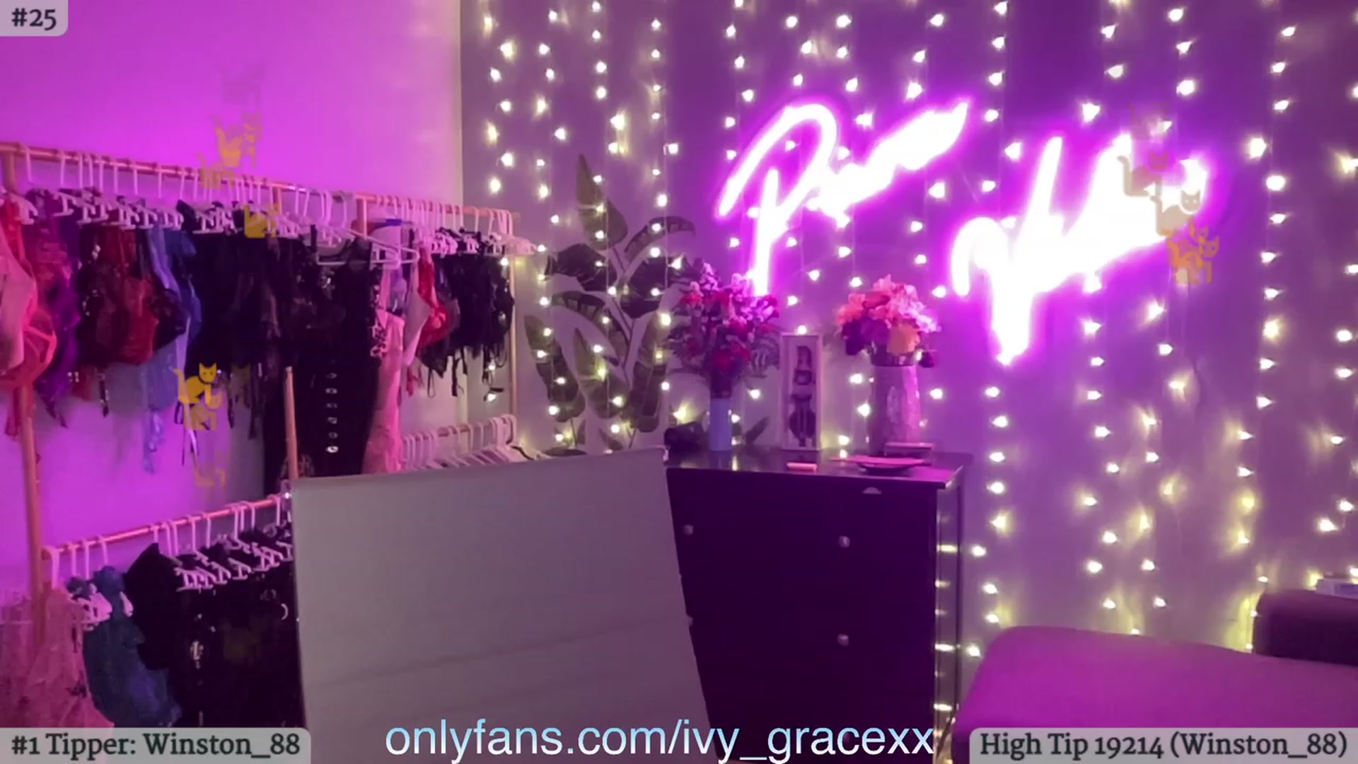 Gallery image thumbnail from IvyGrace's myfreecams stream on, 12/30/2023, 06:35 image 1 of 20