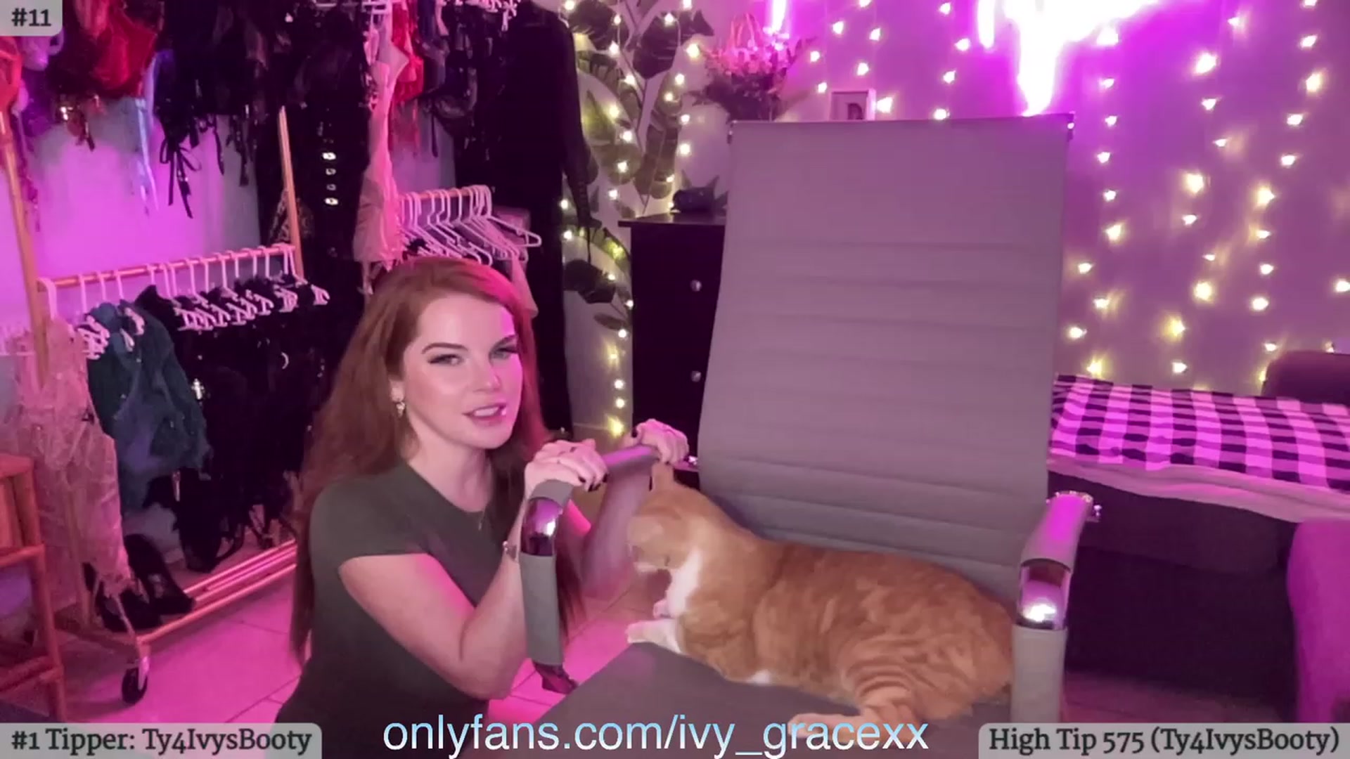 Gallery image thumbnail from IvyGrace's myfreecams stream on, 01/10/2024, 05:19 image 13 of 20