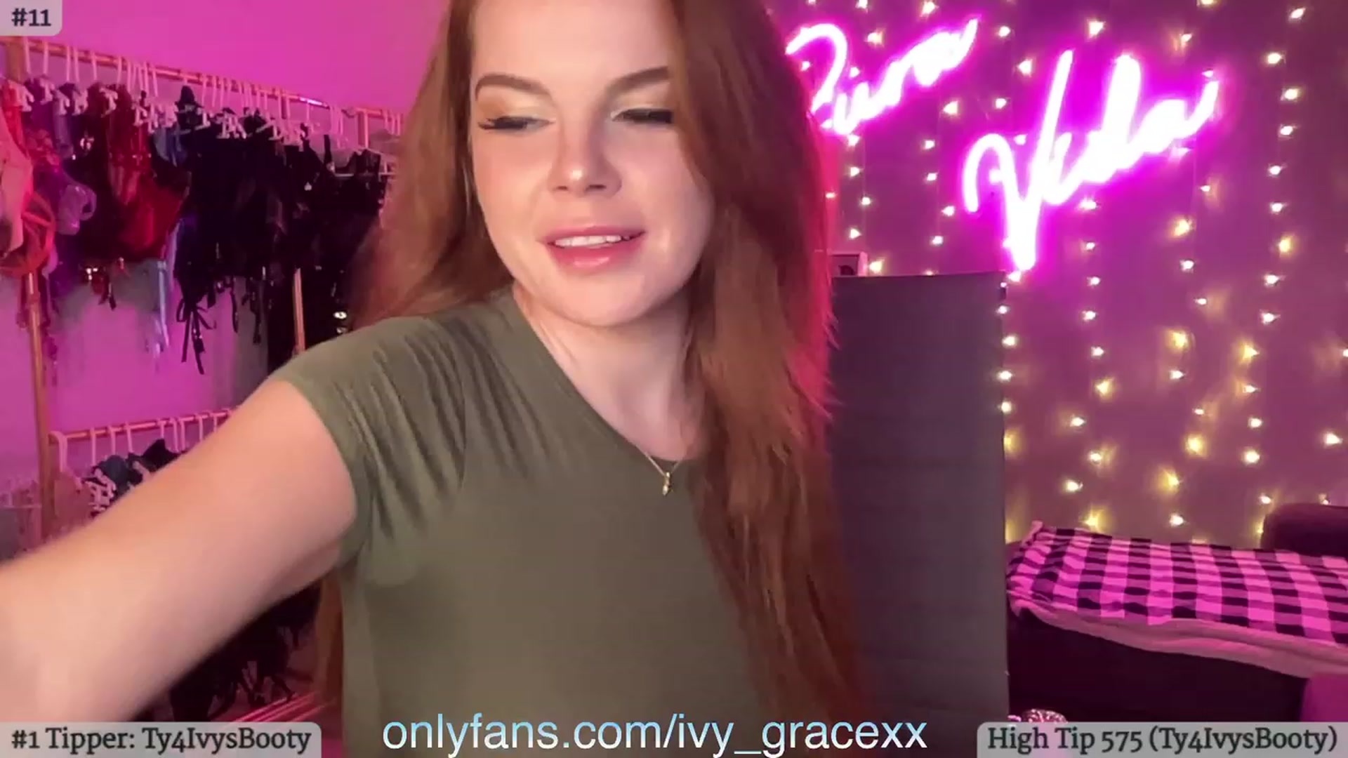 Gallery image thumbnail from IvyGrace's myfreecams stream on, 01/10/2024, 05:19 image 12 of 20