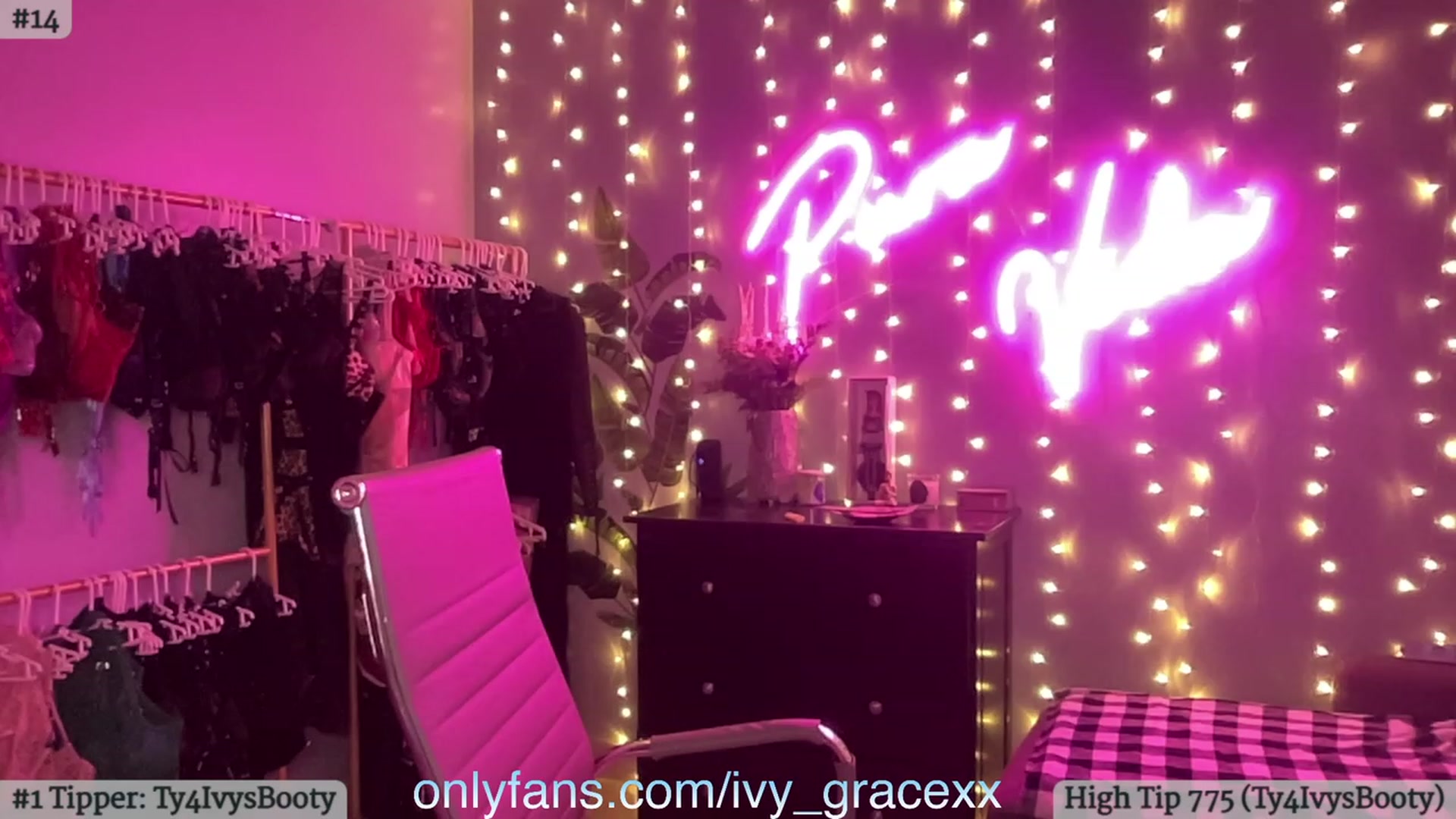 Gallery image thumbnail from IvyGrace's myfreecams stream on, 01/13/2024, 05:48 image 18 of 20