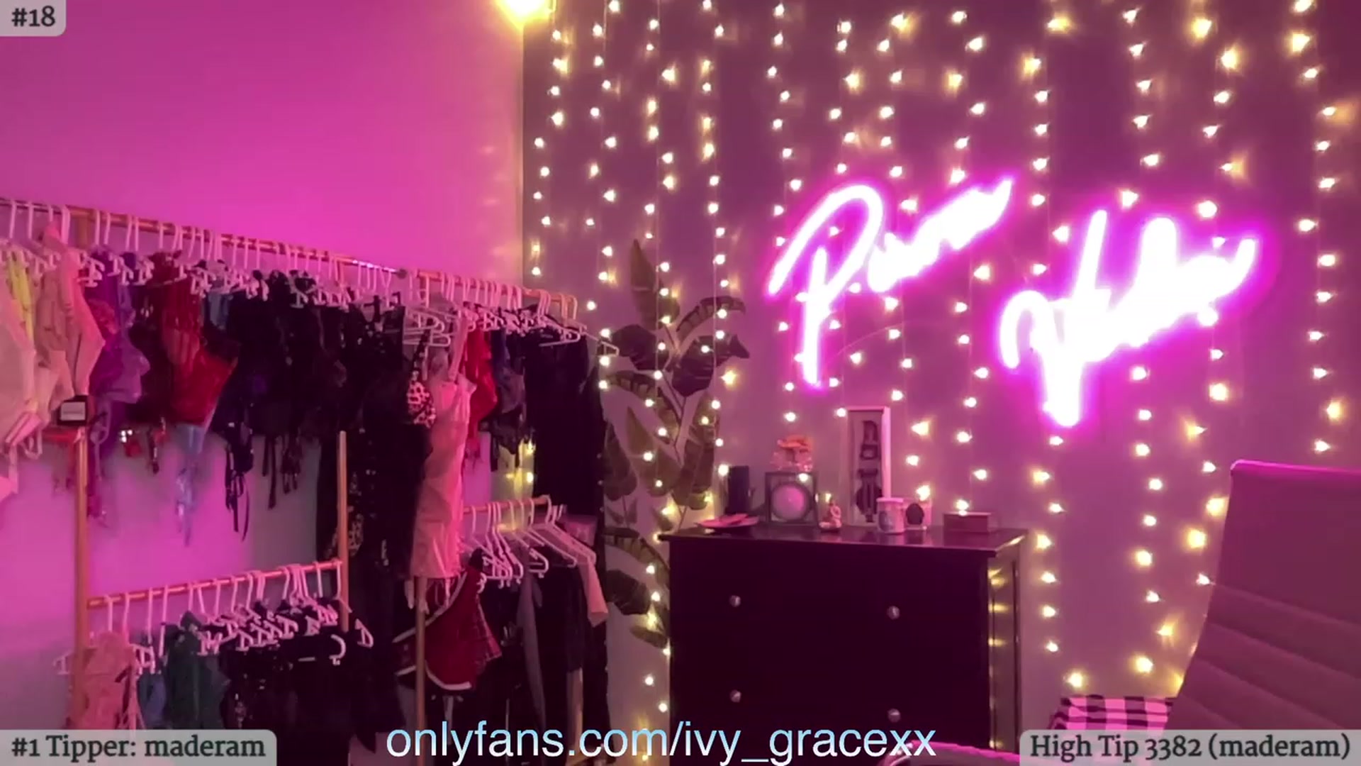 Gallery image thumbnail from IvyGrace's myfreecams stream on, 02/01/2024, 06:47 image 10 of 20
