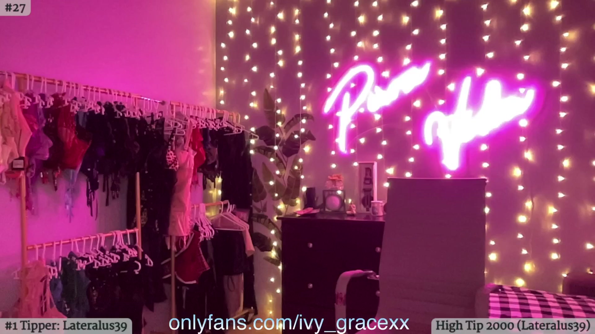 Gallery image thumbnail from IvyGrace's myfreecams stream on, 02/02/2024, 07:35 image 1 of 20