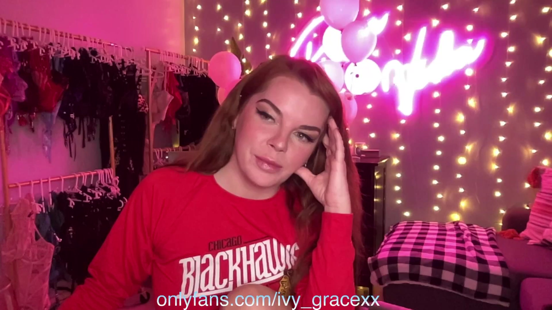 Gallery image thumbnail from IvyGrace's myfreecams stream on, 02/14/2024, 05:11 image 18 of 20