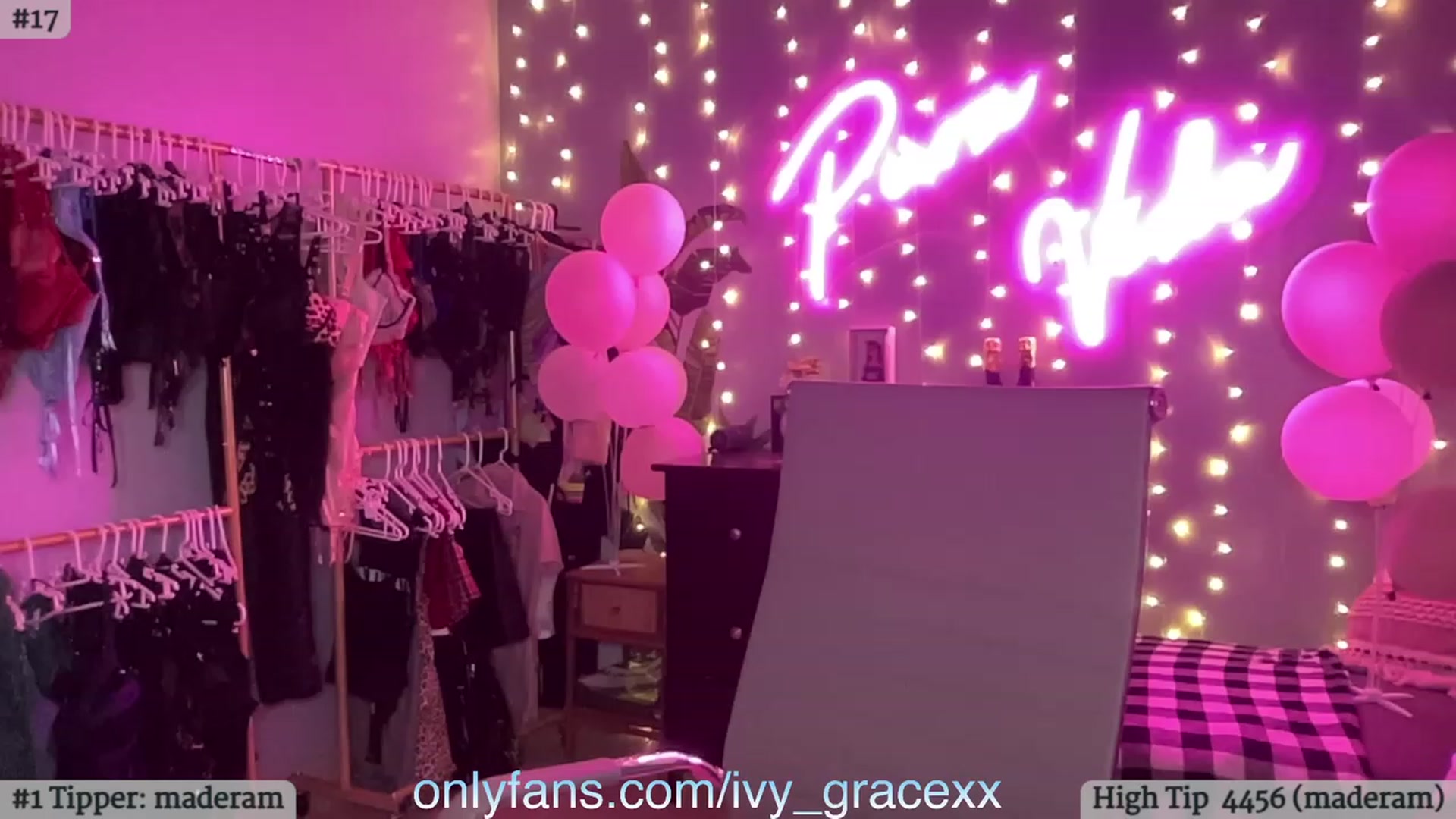 Gallery image thumbnail from IvyGrace's myfreecams stream on, 02/27/2024, 05:04 image 4 of 20