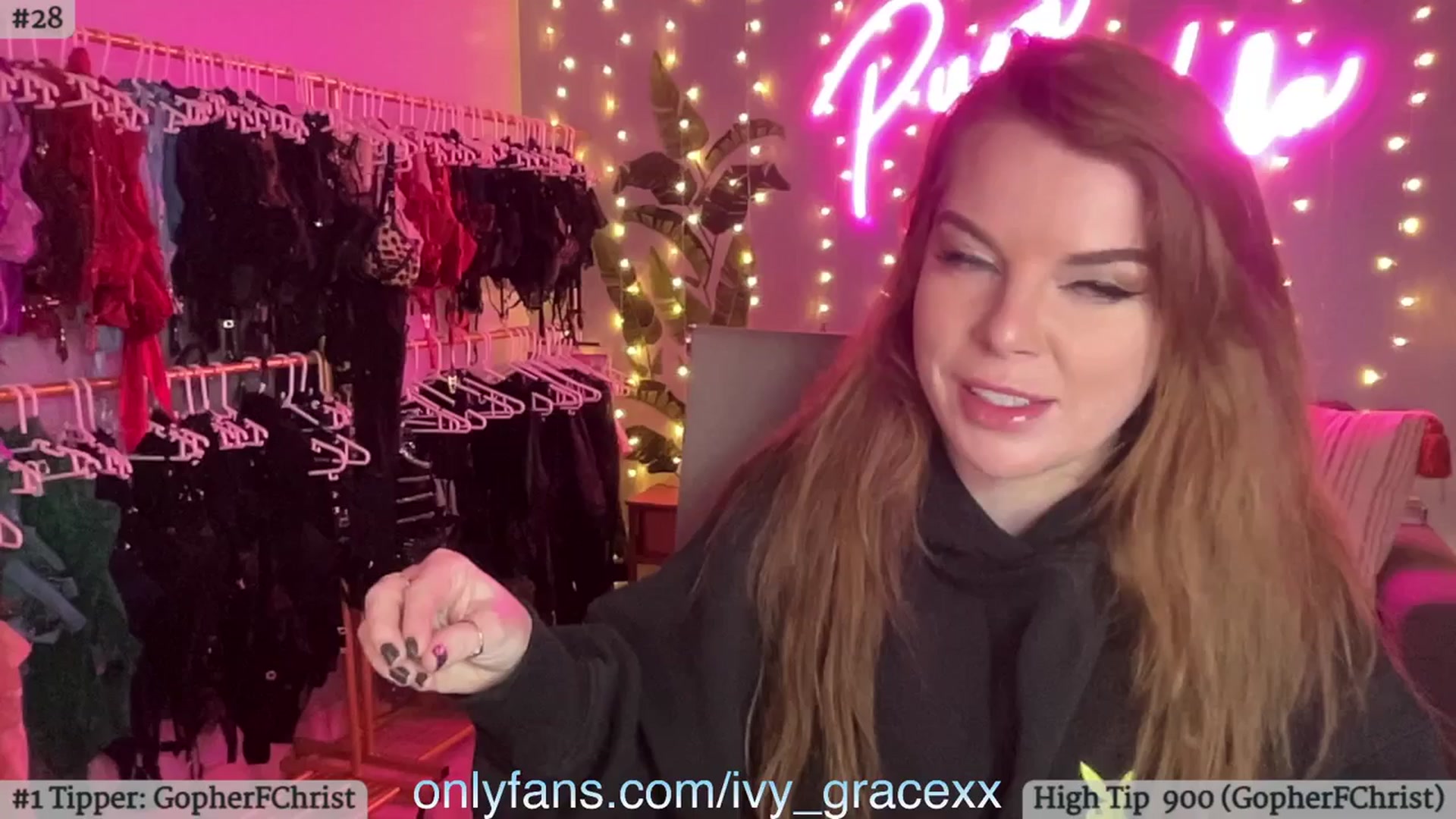 Gallery image thumbnail from IvyGrace's myfreecams stream on, 03/21/2024, 05:28 image 5 of 20