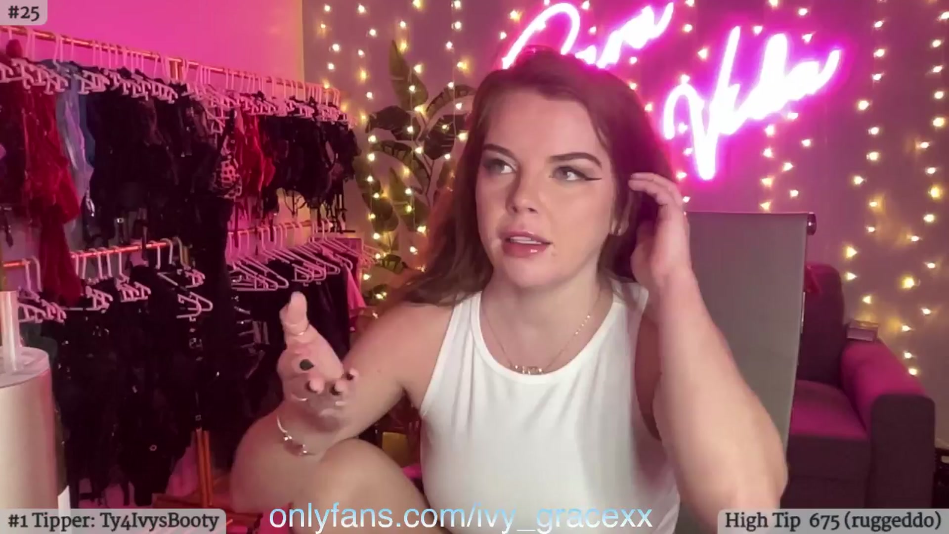 Gallery image thumbnail from IvyGrace's myfreecams stream on, 03/24/2024, 07:17 image 12 of 20