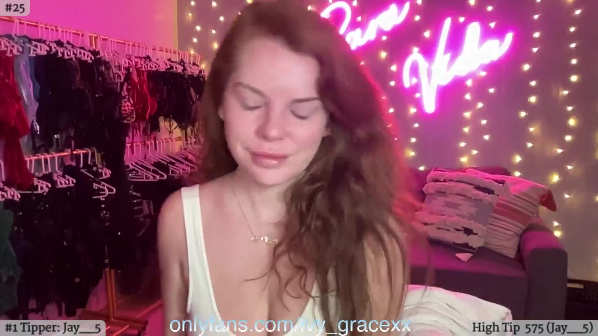 Gallery image thumbnail from IvyGrace's myfreecams stream on, 03/25/2024, 05:41 image 6 of 20