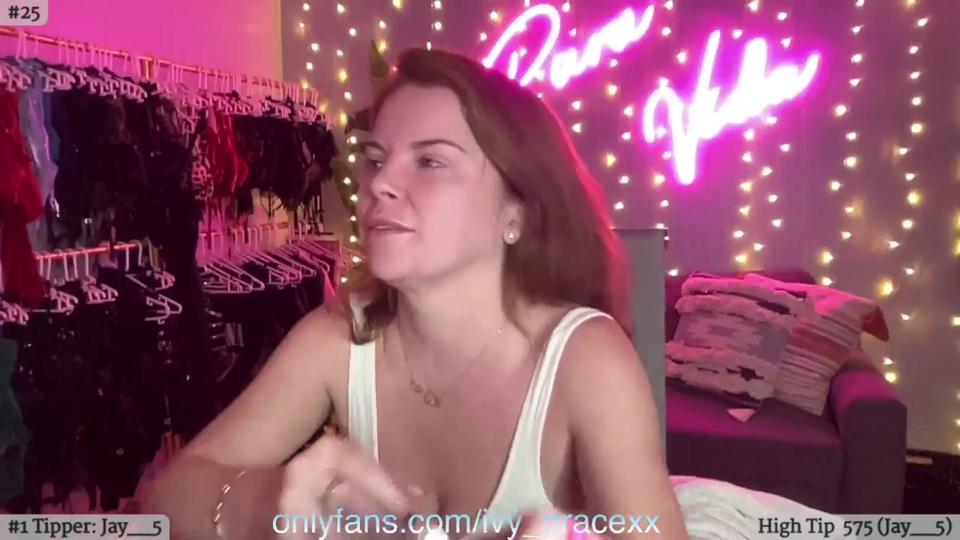 Gallery image thumbnail from IvyGrace's myfreecams stream on, 03/25/2024, 05:41 image 19 of 20