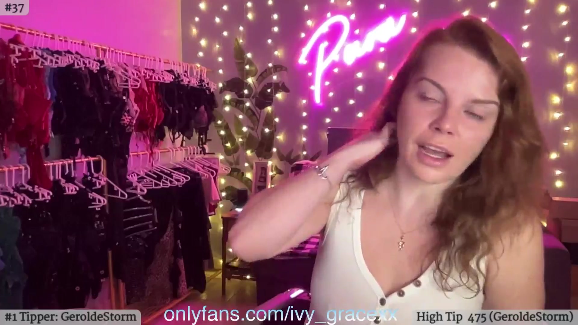 Gallery image thumbnail from IvyGrace's myfreecams stream on, 04/14/2024, 09:48 image 16 of 20