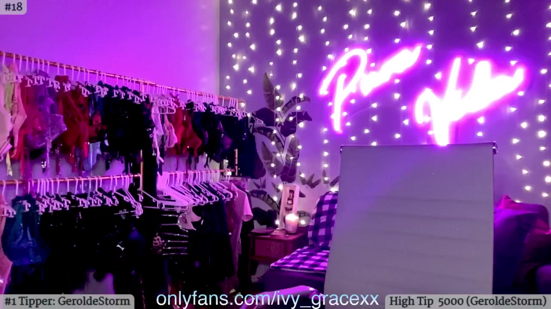 Gallery image thumbnail from IvyGrace's myfreecams stream on, 07/01/2024, 06:32 image 3 of 20