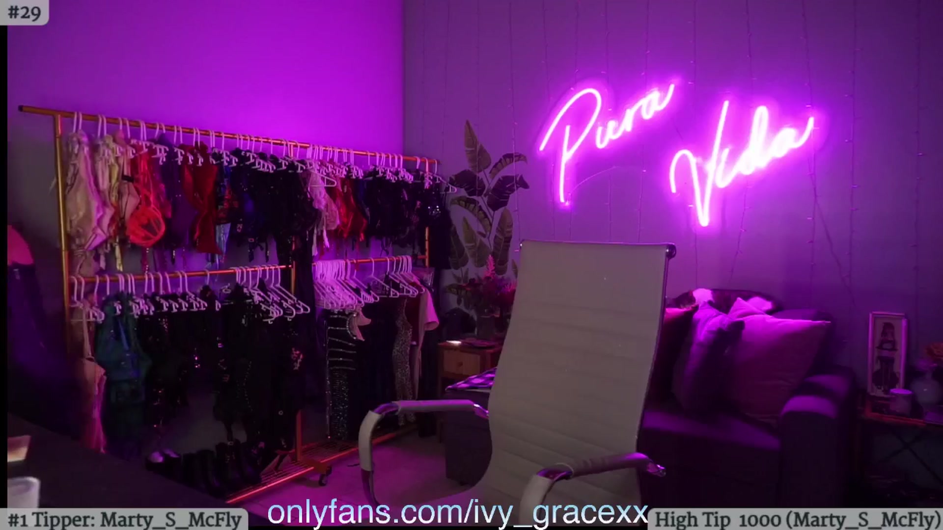 Gallery image thumbnail from IvyGrace's myfreecams stream on, 08/26/2024, 03:26 image 6 of 20