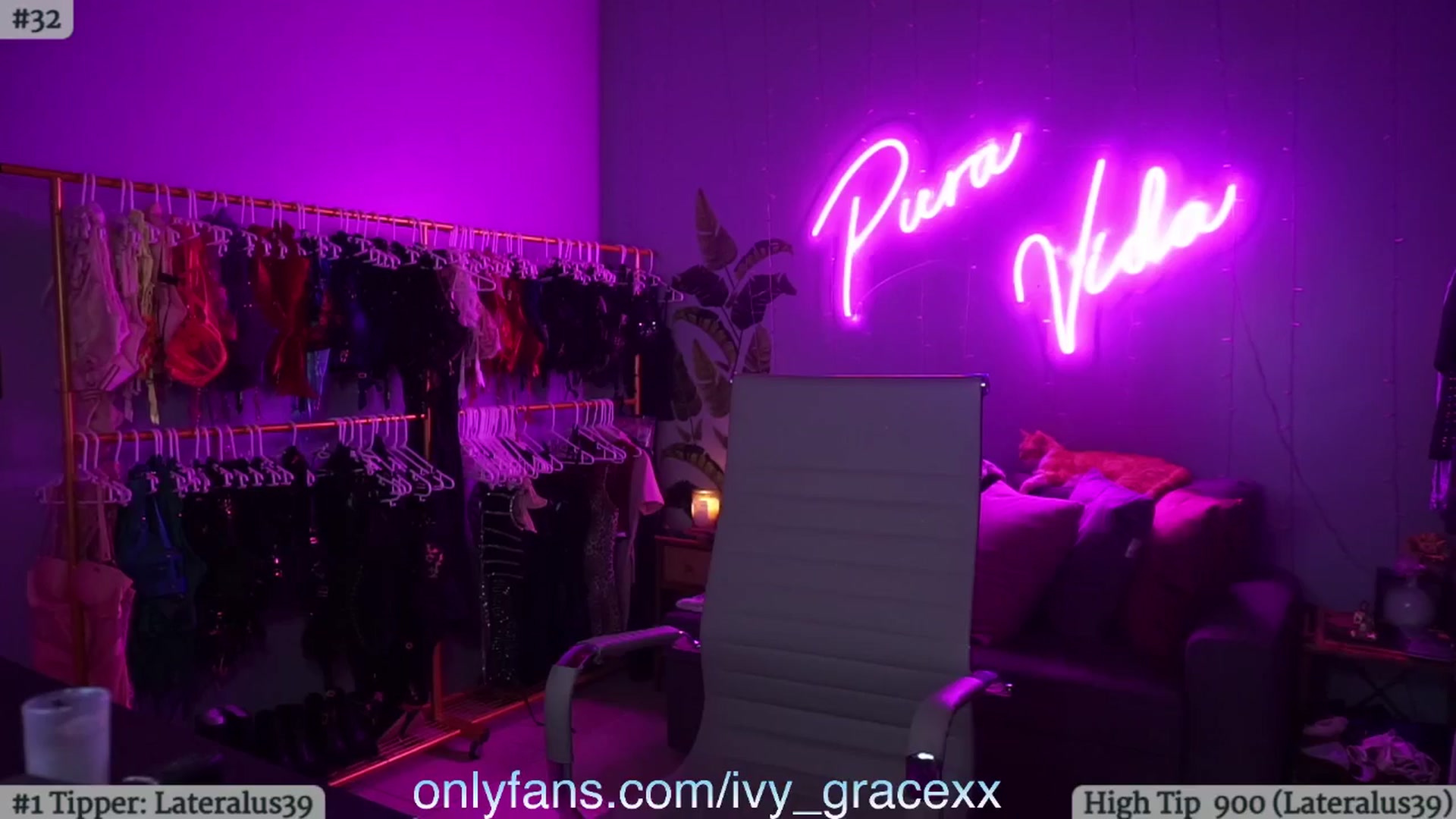Gallery image thumbnail from IvyGrace's myfreecams stream on, 08/28/2024, 06:07 image 14 of 20