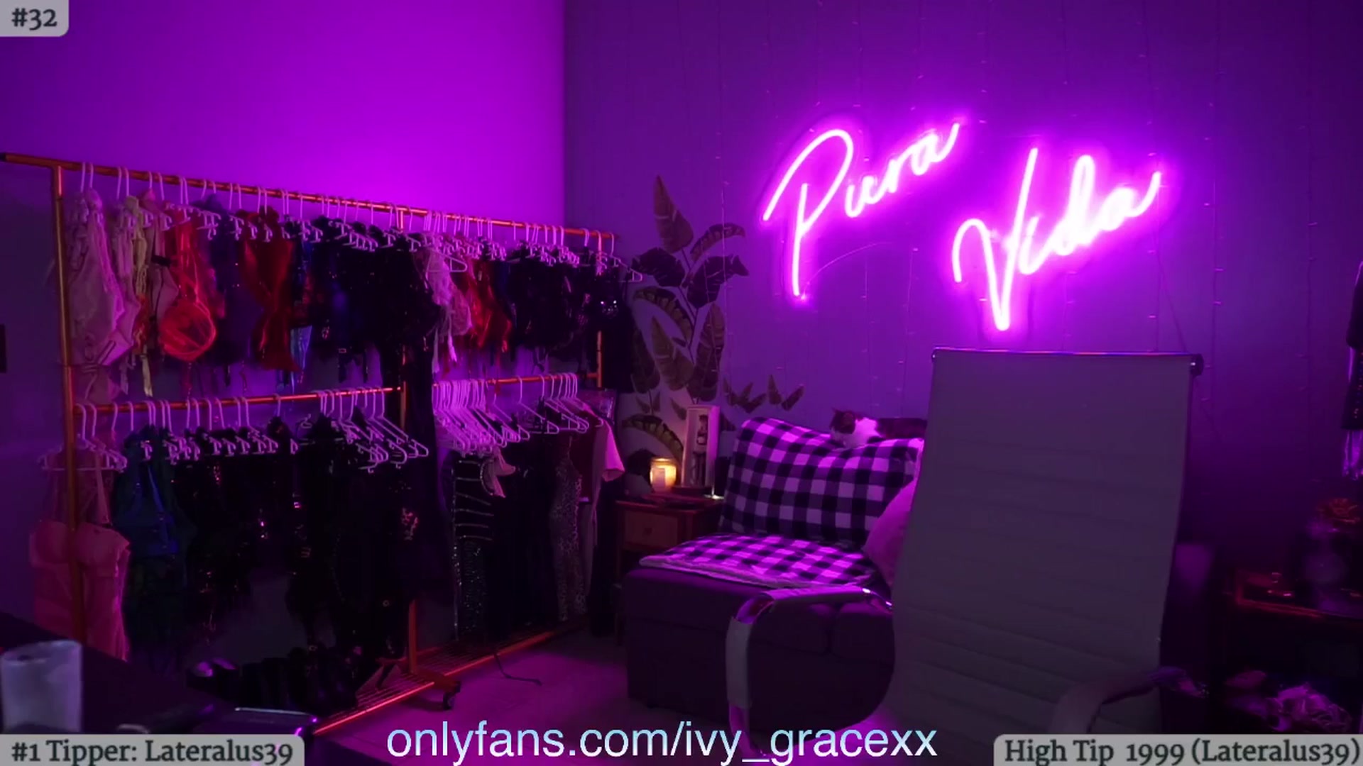 Gallery image thumbnail from IvyGrace's myfreecams stream on, 08/28/2024, 06:07 image 16 of 20