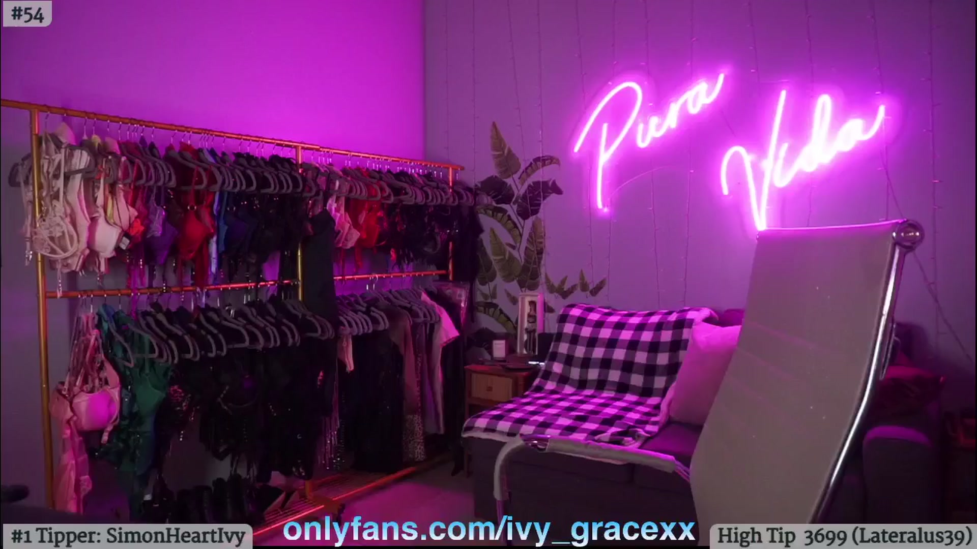 Gallery image thumbnail from IvyGrace's myfreecams stream on, 09/14/2024, 08:55 image 16 of 20