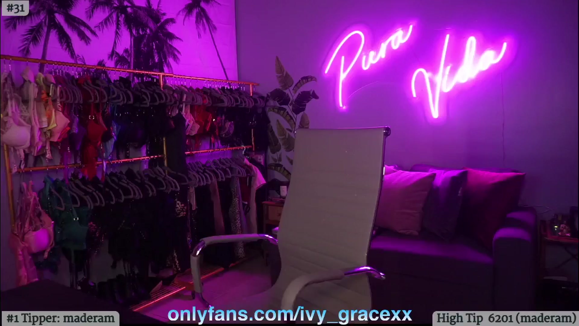 Gallery image thumbnail from IvyGrace's myfreecams stream on, 10/01/2024, 07:04 image 3 of 20