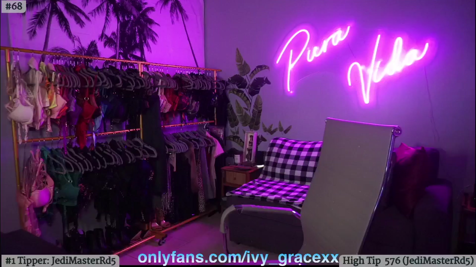 Gallery image thumbnail from IvyGrace's myfreecams stream on, 10/04/2024, 05:59 image 10 of 20