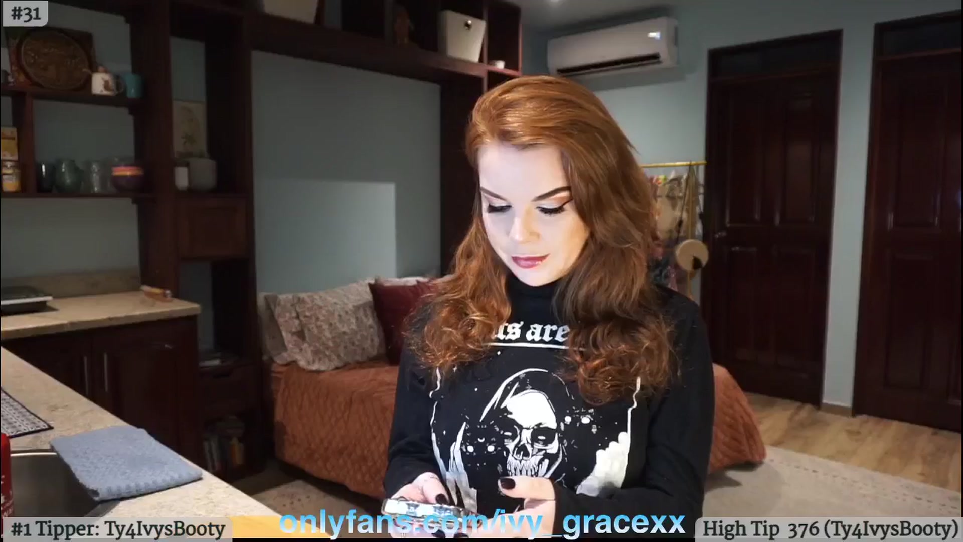Gallery image thumbnail from IvyGrace's myfreecams stream on, 10/22/2024, 04:01 image 1 of 20