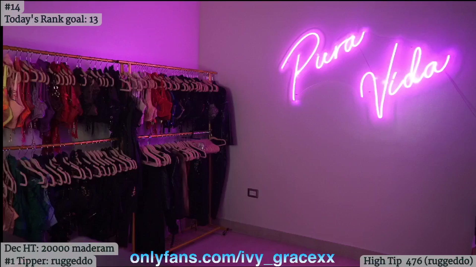 Gallery image thumbnail from IvyGrace's myfreecams stream on, 12/22/2024, 06:10 image 19 of 20