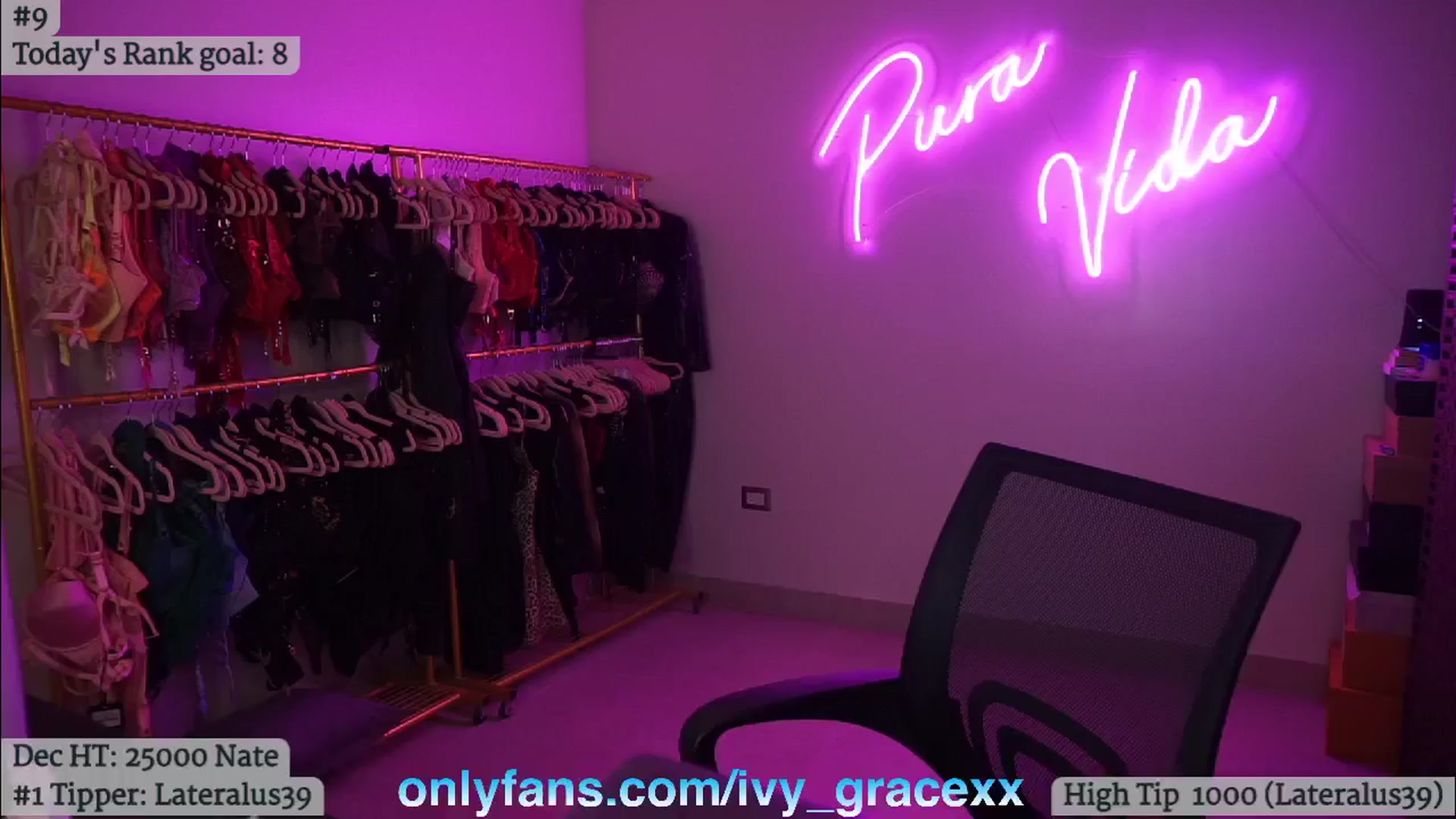 Gallery image thumbnail from IvyGrace's myfreecams stream on, 12/26/2024, 05:59 image 19 of 20