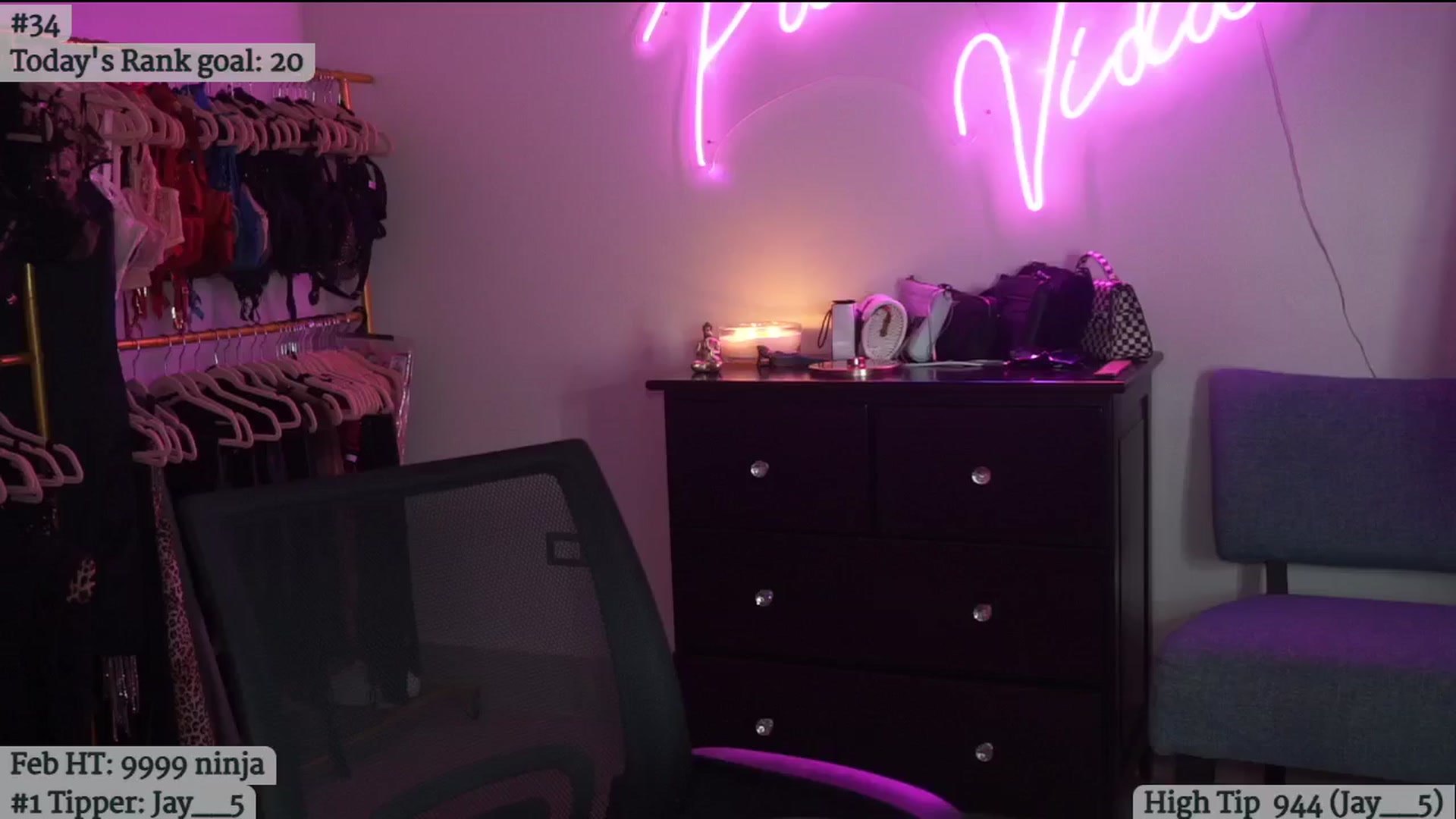 Gallery image thumbnail from IvyGrace's myfreecams stream on, 02/07/2025, 08:27 image 14 of 20