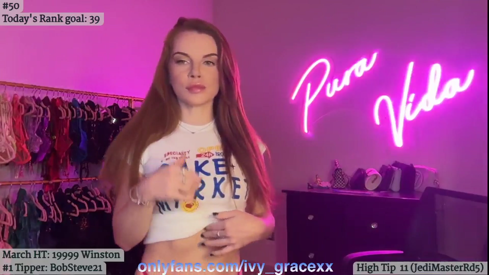 Gallery image thumbnail from IvyGrace's myfreecams stream on, 03/20/2025, 05:50 image 2 of 20