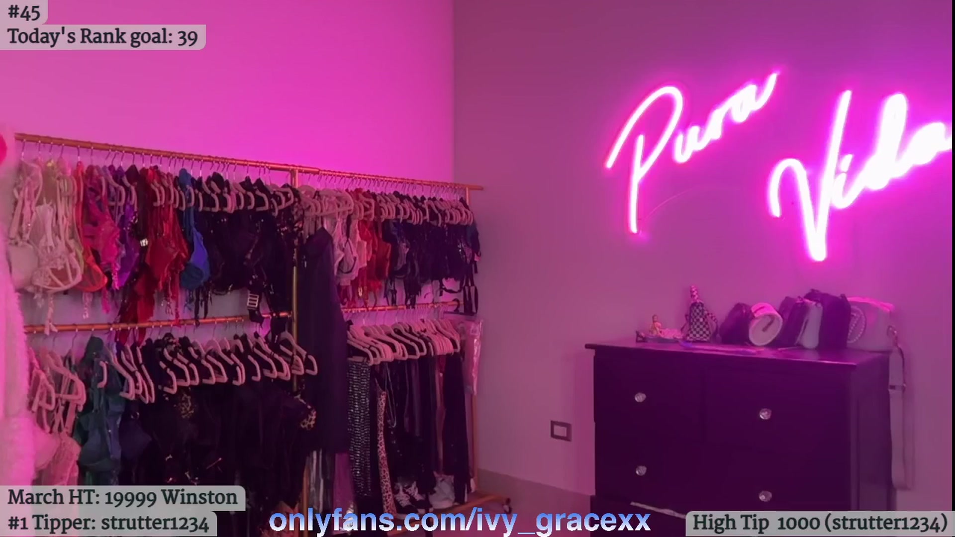 Gallery image thumbnail from IvyGrace's myfreecams stream on, 03/22/2025, 06:00 image 11 of 20