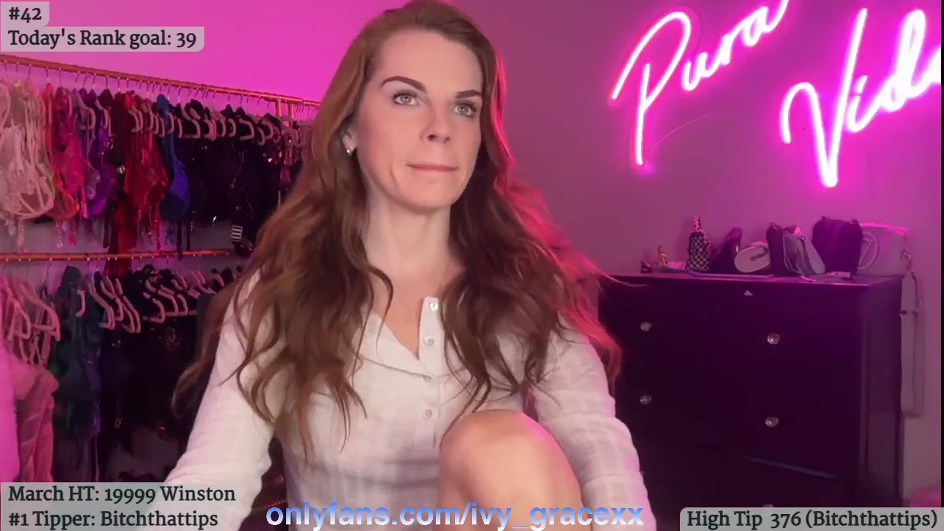 Gallery image thumbnail from IvyGrace's myfreecams stream on, 03/25/2025, 05:34 image 3 of 20