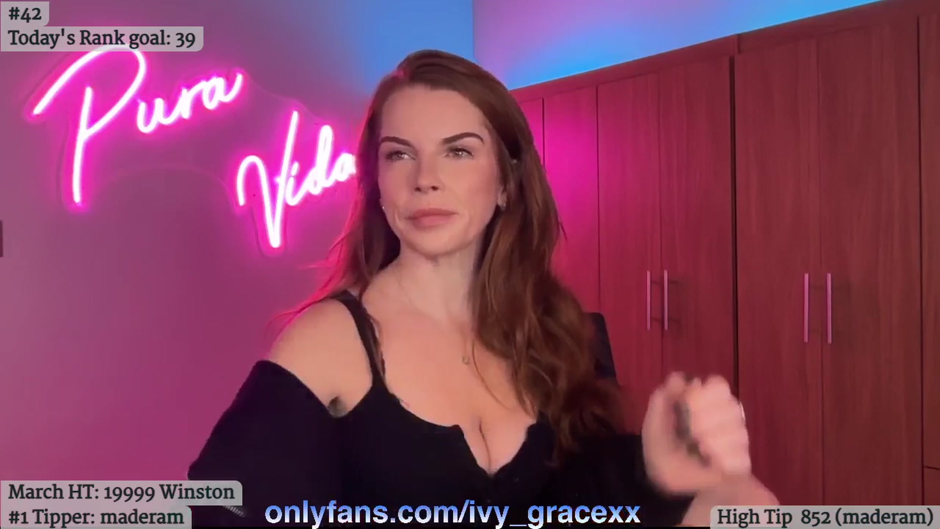 Gallery image thumbnail from IvyGrace's myfreecams stream on, 03/28/2025, 07:16 image 2 of 20