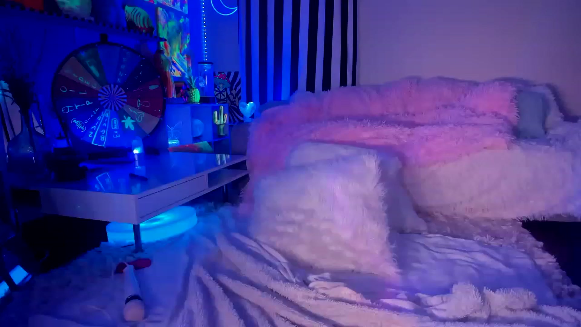 Gallery image thumbnail from IvyJean's myfreecams stream on, 01/28/2023, 05:42 image 17 of 20