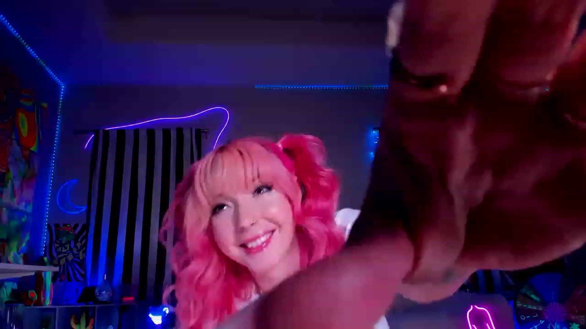 Gallery image thumbnail from IvyJean's myfreecams stream on, 04/03/2023, 02:44 image 18 of 20