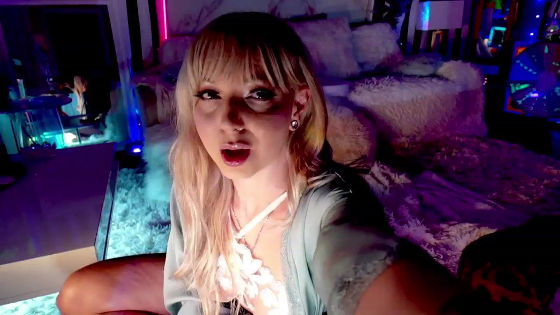 Gallery image thumbnail from IvyJean's myfreecams stream on, 06/30/2023, 03:51 image 14 of 20
