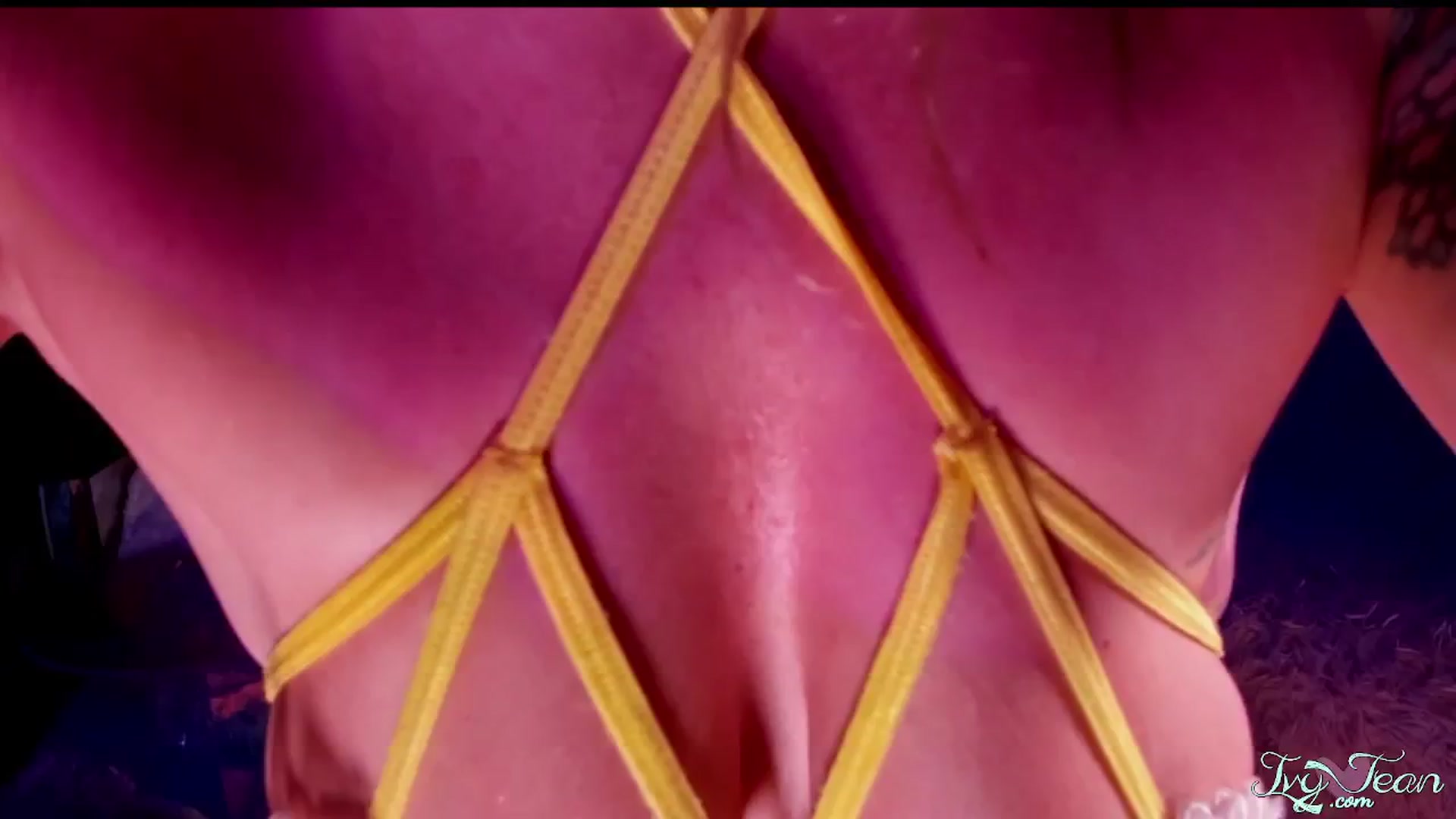 Gallery image thumbnail from IvyJean's myfreecams stream on, 06/10/2024, 02:52 image 13 of 20