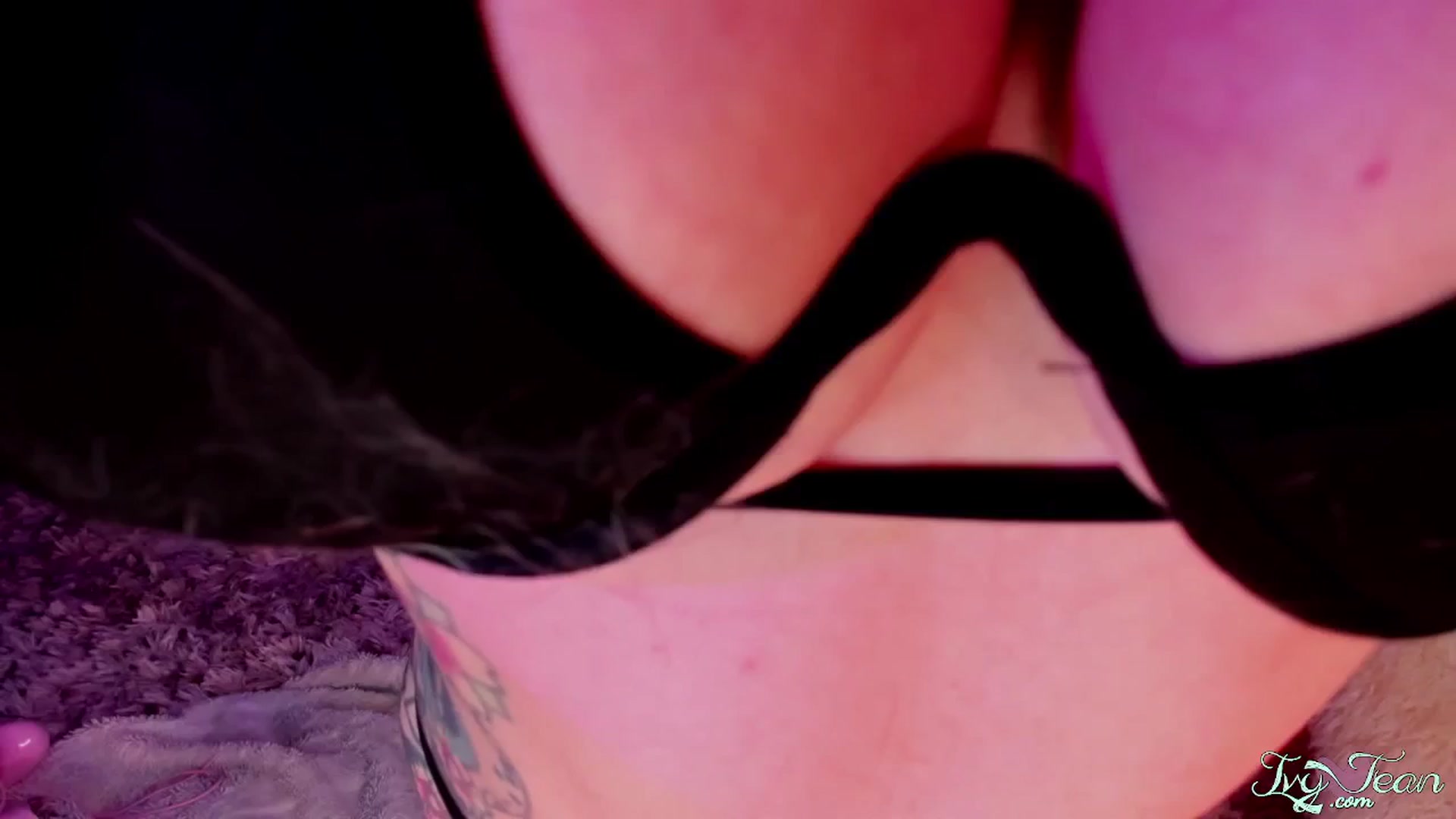 Gallery image thumbnail from IvyJean's myfreecams stream on, 08/08/2024, 03:01 image 18 of 20