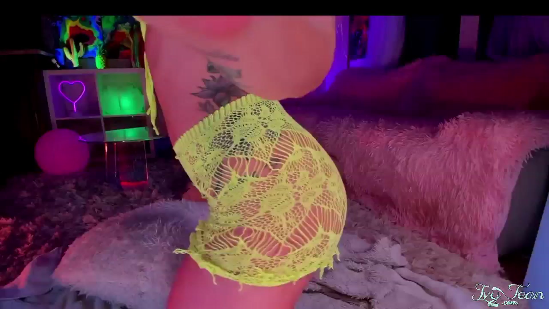 Gallery image thumbnail from IvyJean's myfreecams stream on, 08/18/2024, 03:00 image 12 of 20