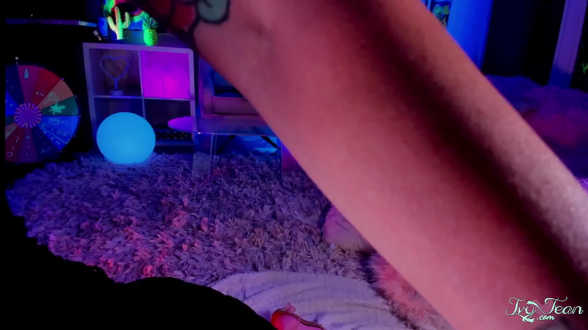 Gallery image thumbnail from IvyJean's myfreecams stream on, 08/24/2024, 04:46 image 19 of 20