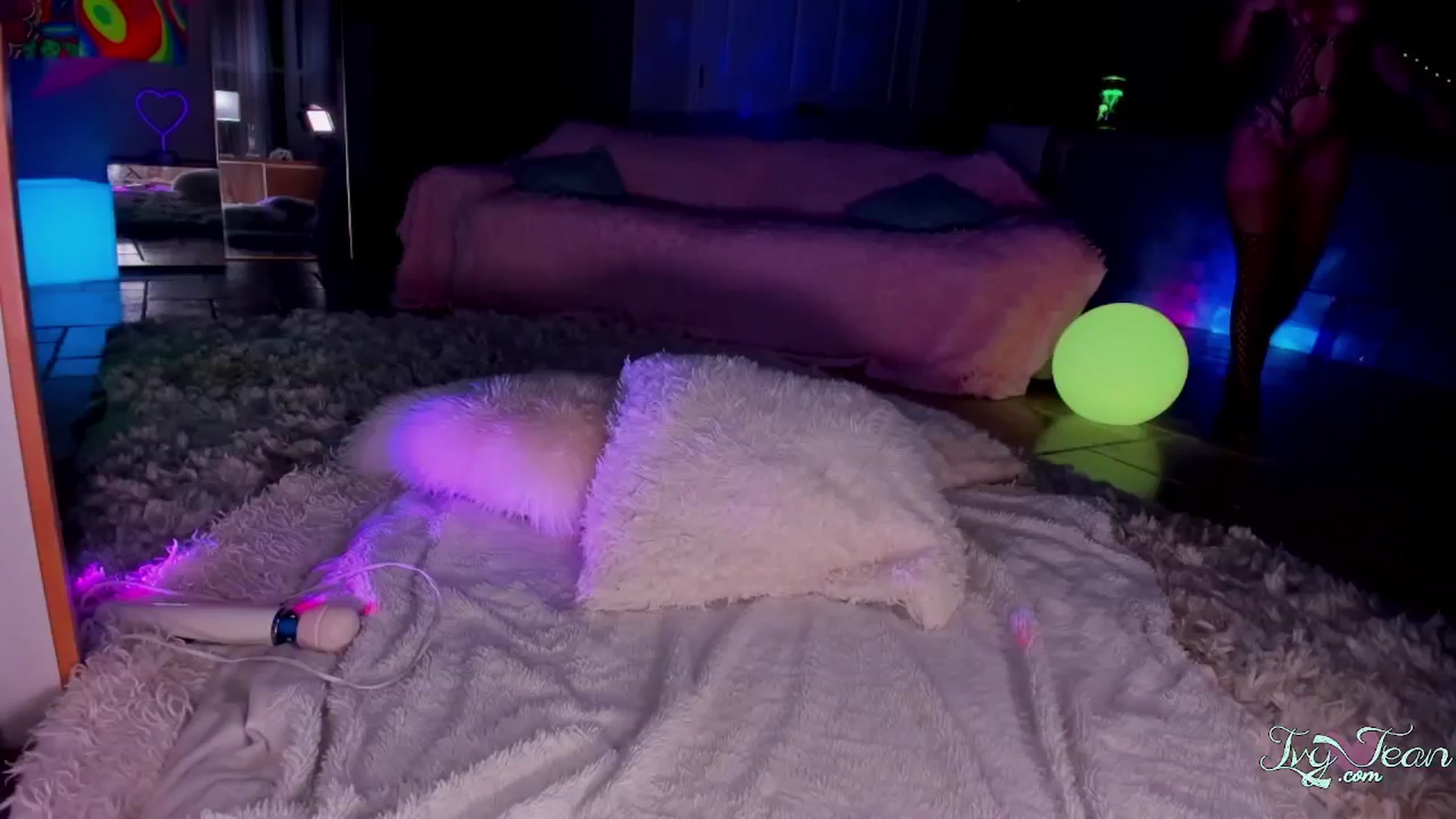 Gallery image thumbnail from IvyJean's myfreecams stream on, 09/15/2024, 05:38 image 4 of 20
