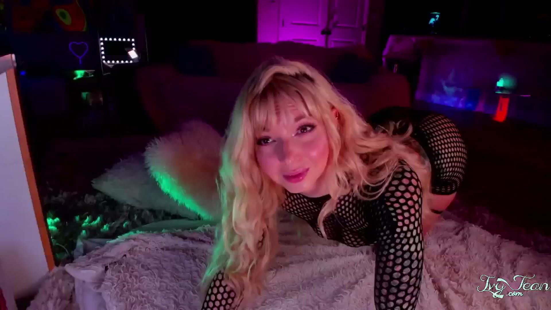 Gallery image thumbnail from IvyJean's myfreecams stream on, 11/02/2024, 04:49 image 9 of 20