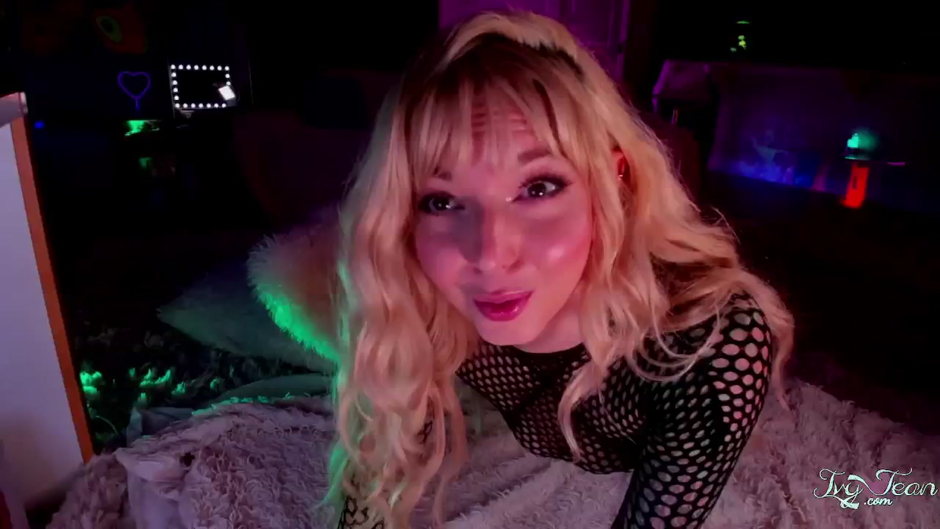 Gallery image thumbnail from IvyJean's myfreecams stream on, 11/02/2024, 04:49 image 11 of 20