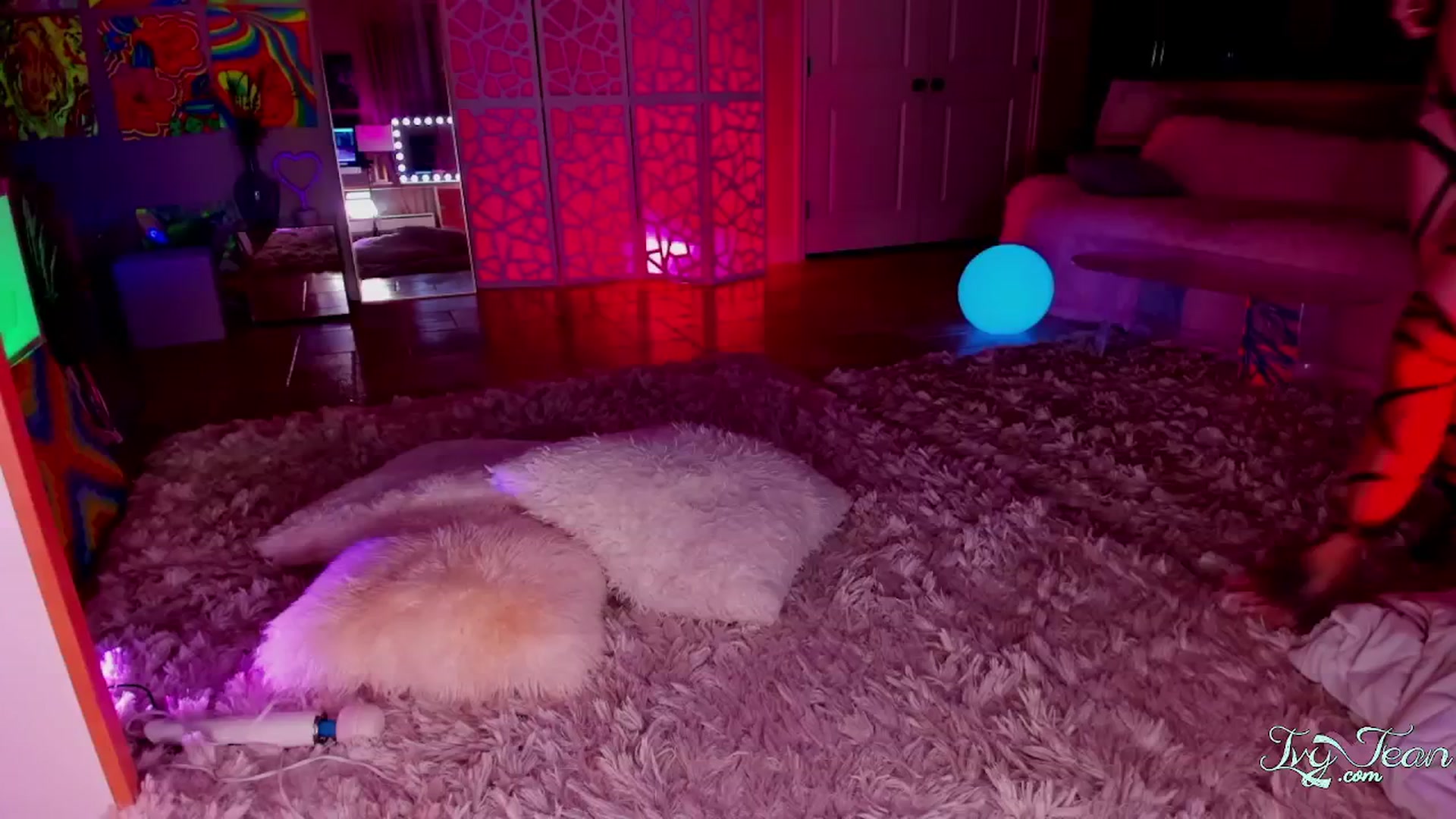 Gallery image thumbnail from IvyJean's myfreecams stream on, 11/16/2024, 05:33 image 18 of 20