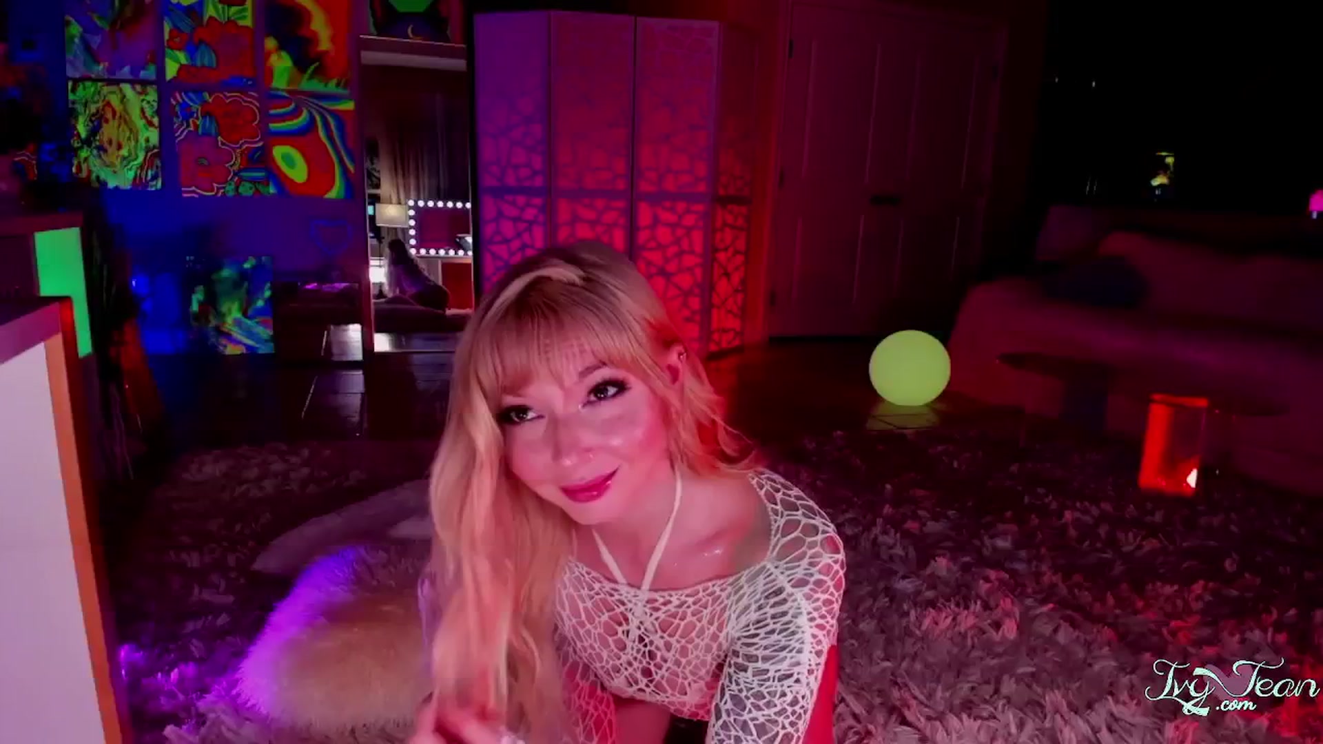 Gallery image thumbnail from IvyJean's myfreecams stream on, 11/18/2024, 03:35 image 1 of 20
