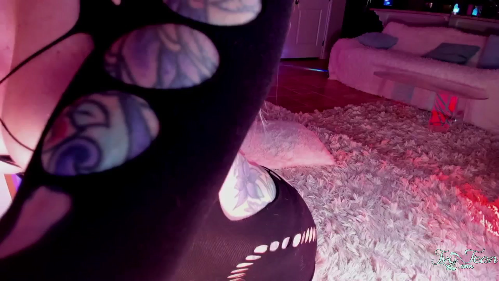 Gallery image thumbnail from IvyJean's myfreecams stream on, 12/08/2024, 04:58 image 13 of 20