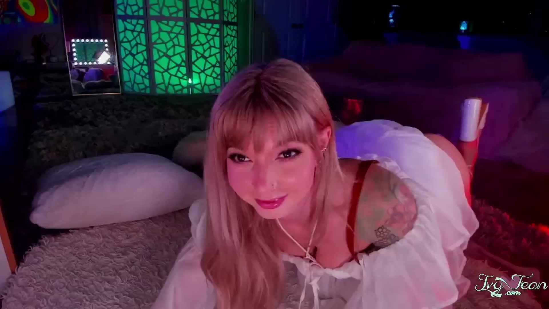 Gallery image thumbnail from IvyJean's myfreecams stream on, 01/19/2025, 05:42 image 2 of 20