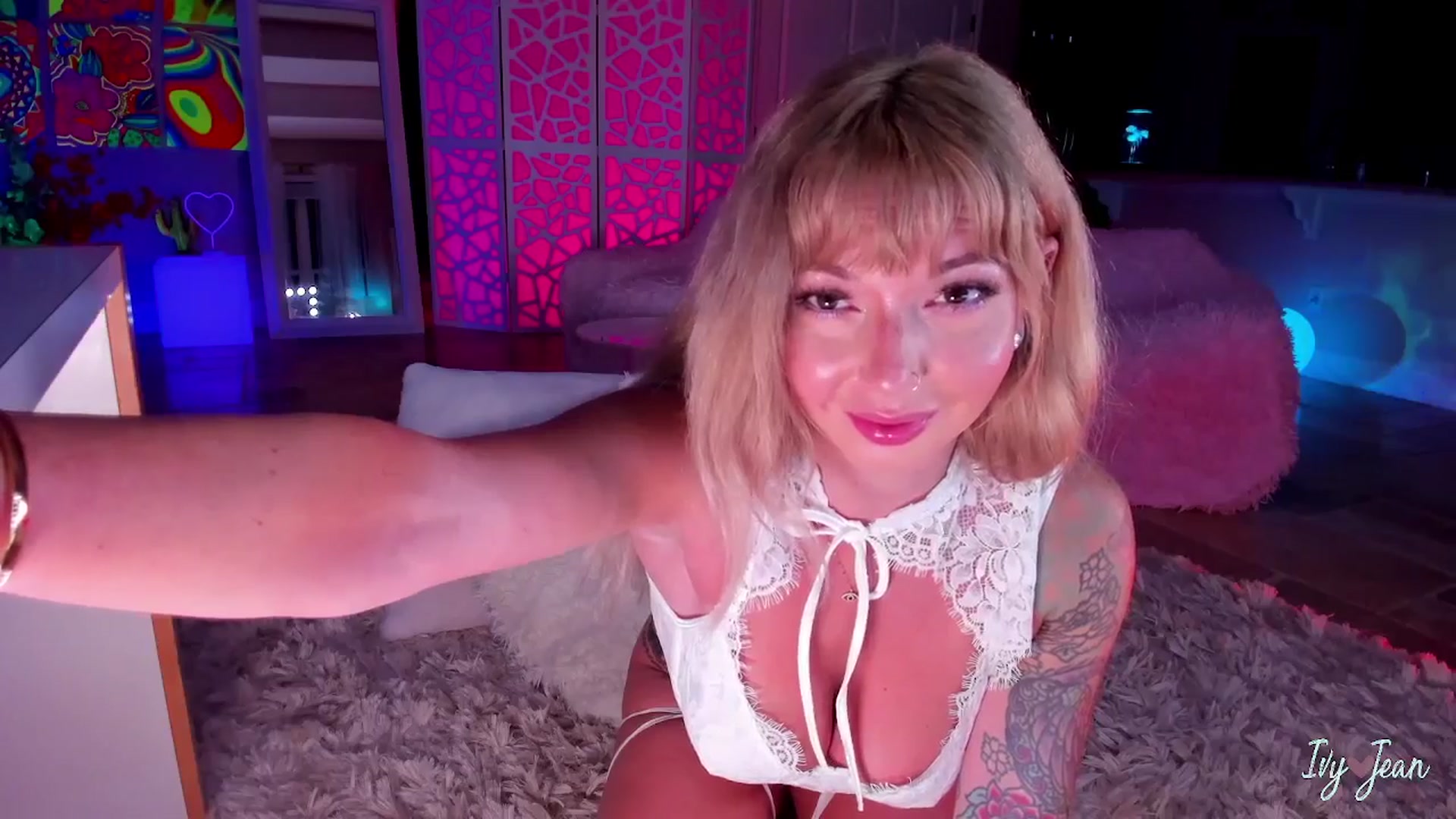 Gallery image thumbnail from IvyJean's myfreecams stream on, 05/30/2025, 03:31 image 14 of 20