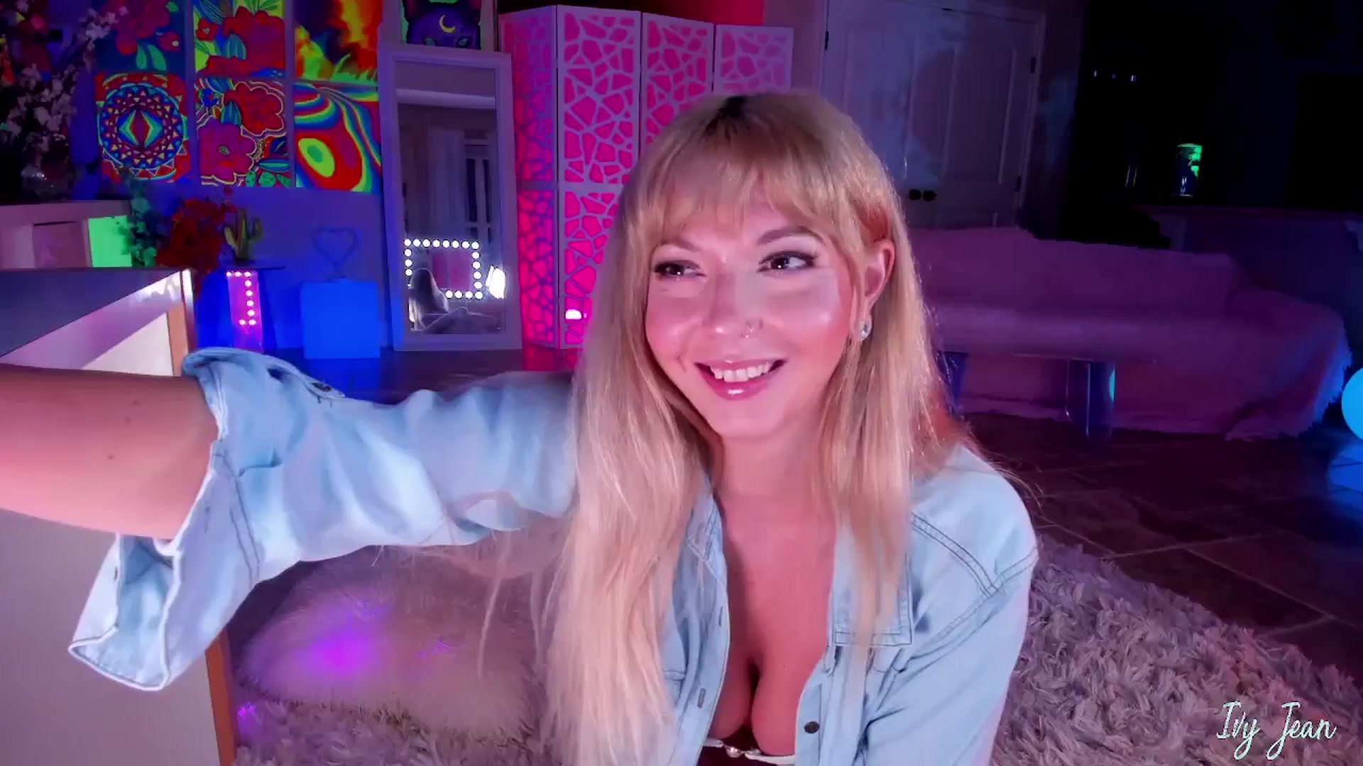 Gallery image thumbnail from IvyJean's myfreecams stream on, 06/15/2025, 02:34 image 3 of 20