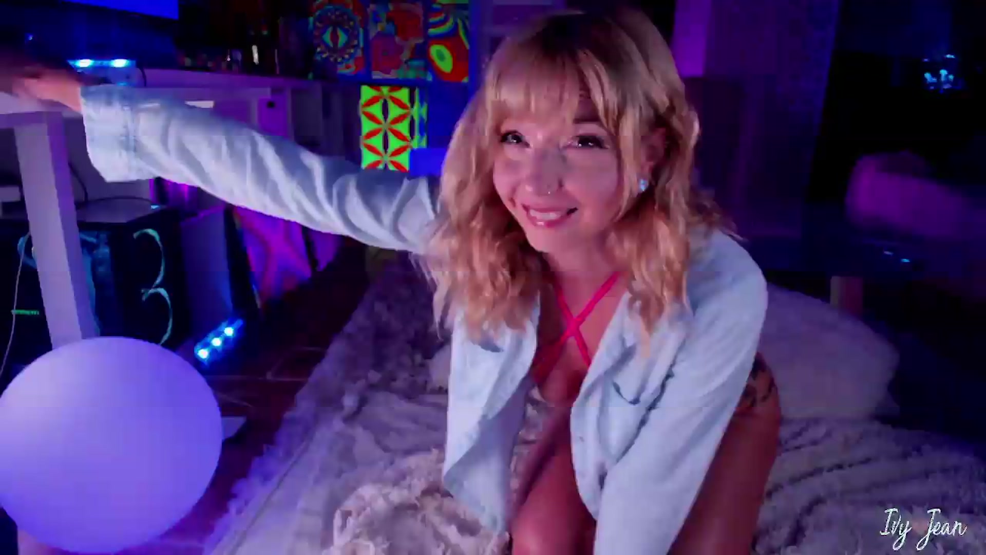 Gallery image thumbnail from IvyJean's myfreecams stream on, 07/29/2026, 02:56 image 15 of 20