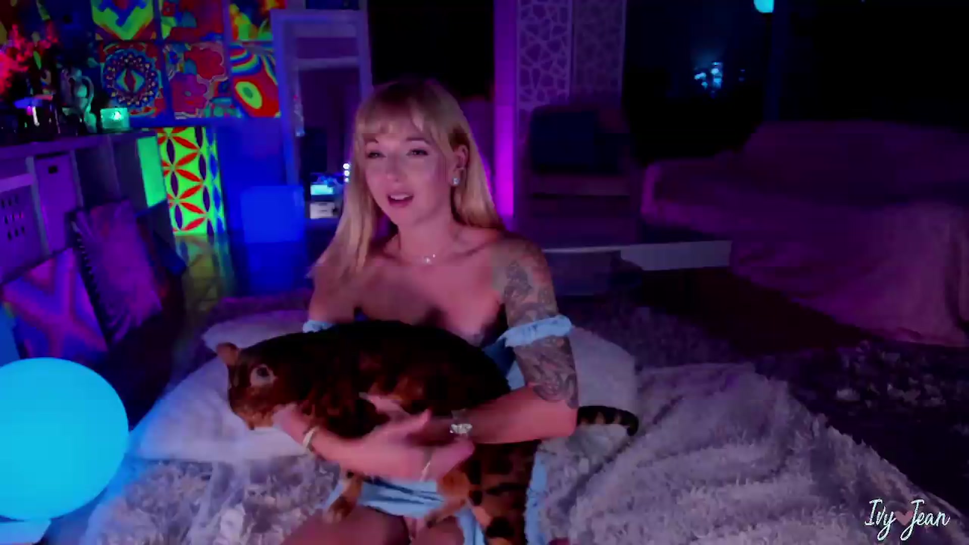 Gallery image thumbnail from IvyJean's myfreecams stream on, 07/30/2026, 03:00 image 4 of 20